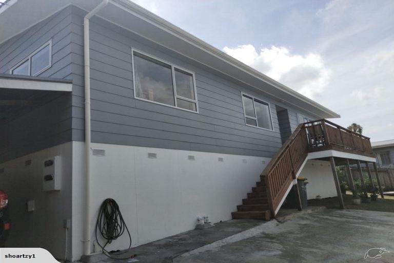 Photo of property in 57c Kamara Road, Glen Eden, Auckland, 0602