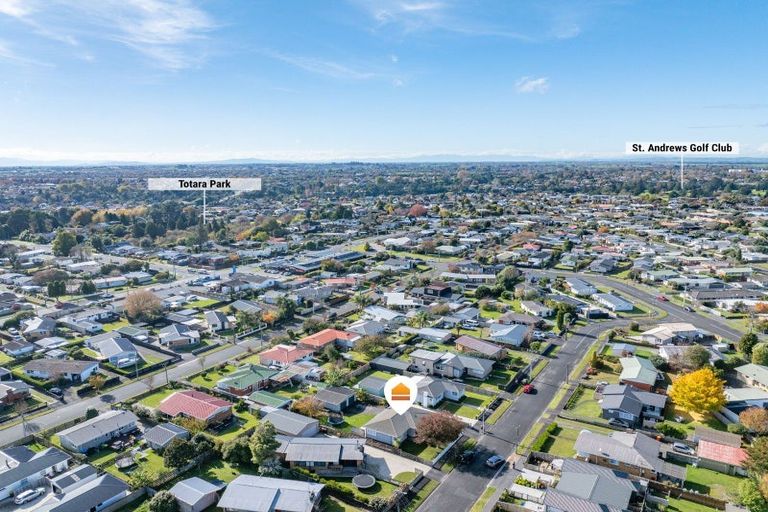 Photo of property in 18 Larnach Street, St Andrews, Hamilton, 3200
