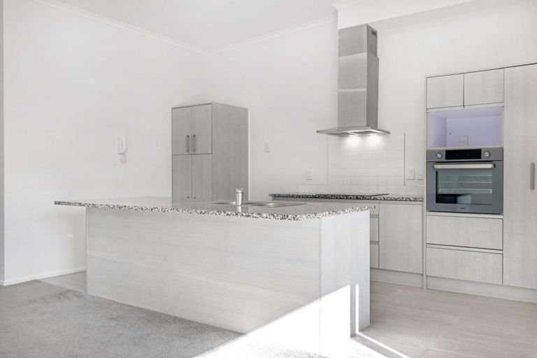 Photo of property in 17/11 Carlos Drive, Flat Bush, Auckland, 2016