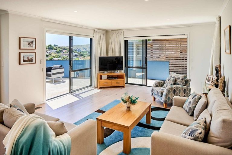 Photo of property in 102 Navigation Drive, Whitby, Porirua, 5024