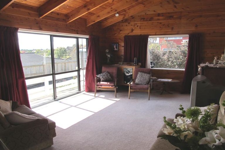 Photo of property in 40 Puriri Street, Hilltop, Taupo, 3330