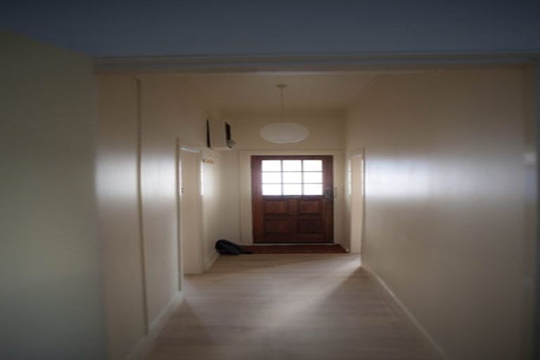 Photo of property in 77 Nairn Street, Mount Cook, Wellington, 6011