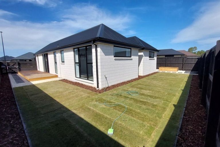 Photo of property in 18 Grimwood Street, Woodend, 7610