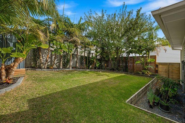 Photo of property in 39 Keegan Drive, Massey, Auckland, 0614