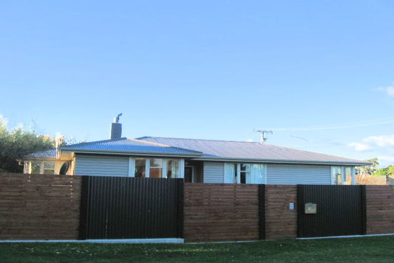 Photo of property in 13 George Street, Paraparaumu Beach, Paraparaumu, 5032