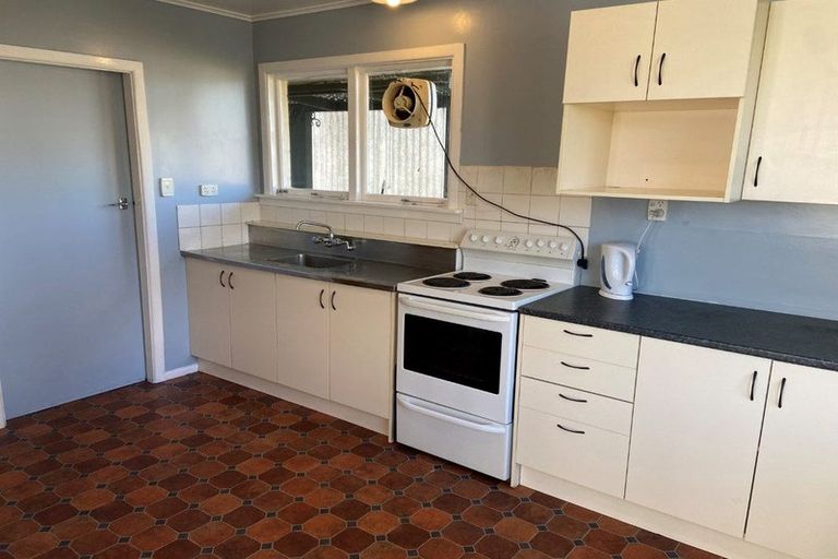 Photo of property in 7 Bahama Place, Hornby, Christchurch, 8042