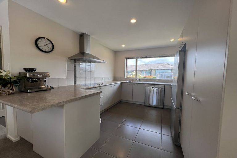 Photo of property in 16 Clematis Place, Wigram, Christchurch, 8042