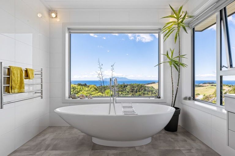 Photo of property in 28 Matheson Bush Road, Leigh, 0985