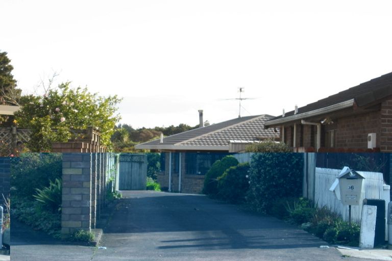 Photo of property in 36 Charles Prevost Drive, The Gardens, Auckland, 2105