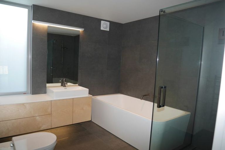 Photo of property in 384d Kapiti Road, Paraparaumu Beach, Paraparaumu, 5032