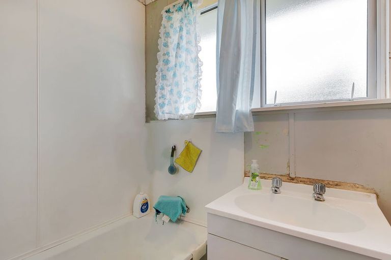 Photo of property in 19 Dimock Street, Titahi Bay, Porirua, 5022