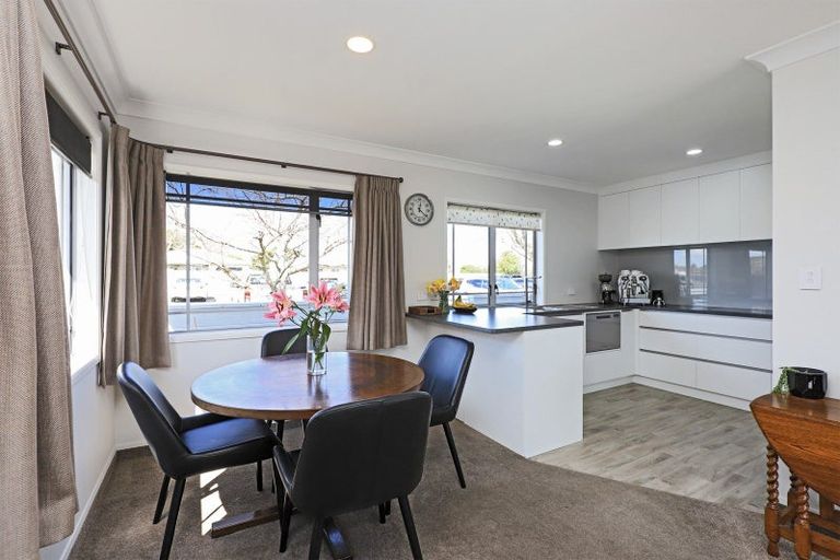 Photo of property in 36a Anzac Avenue, Onekawa, Napier, 4110