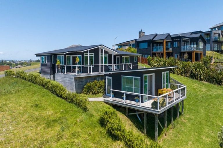 Photo of property in 26 Tohora View, Waihi Beach, 3611