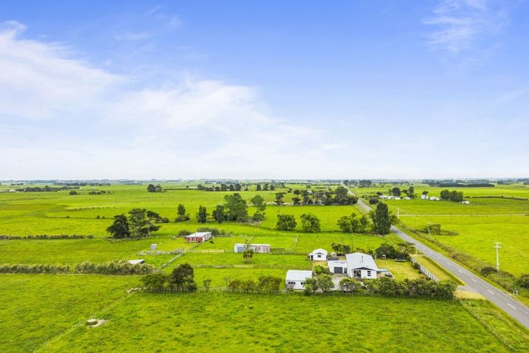 Photo of property in 473 Taipo Road, Rongotea, Palmerston North, 4476