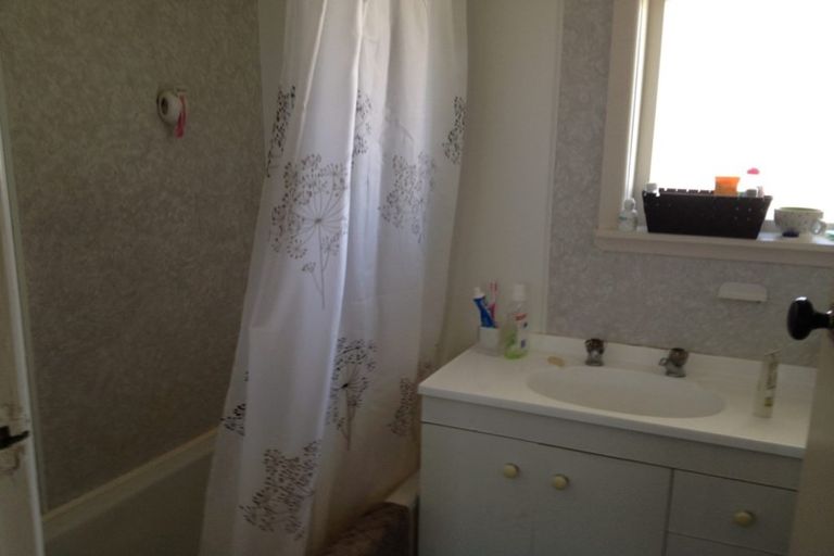 Photo of property in 8 Howard Road, Taradale, Napier, 4112