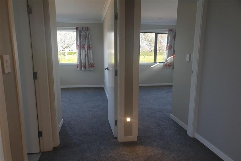 Photo of property in 42 Rose Leigh Drive, Cambridge, 3434