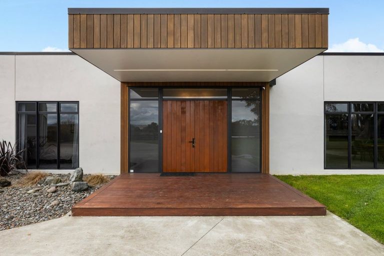 Photo of property in 17 Piriti Lane, Horsham Downs, Hamilton, 3281