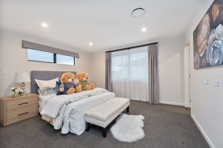 Photo of property in 11 Rapunga Drive, Hobsonville, Auckland, 0616