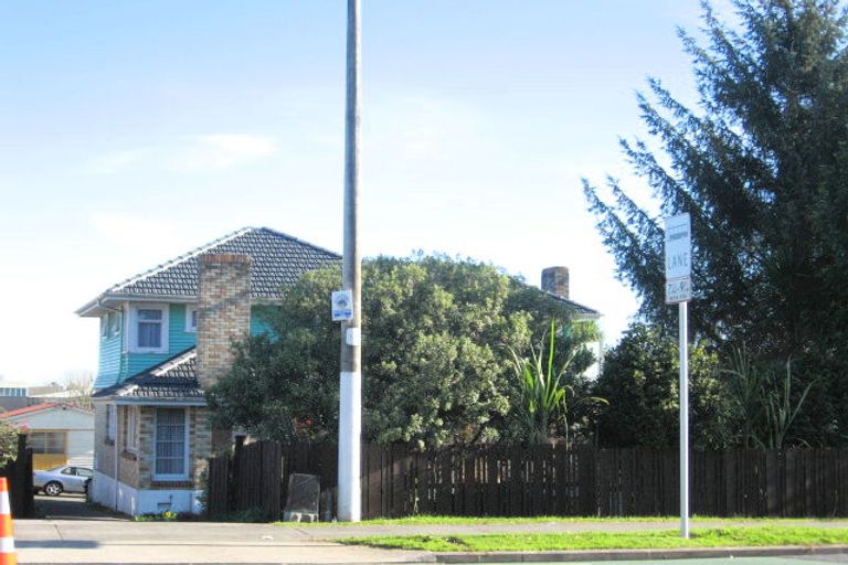 Photo of property in 139 Great South Road, Manurewa, Auckland, 2102
