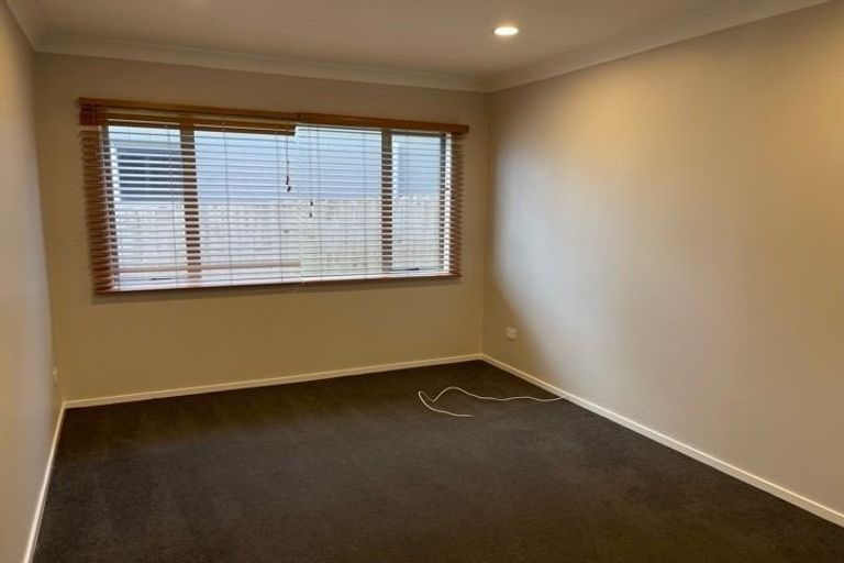 Photo of property in 8 Sunburst Avenue, Snells Beach, 0920
