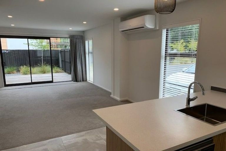 Photo of property in 32 Church Square, Addington, Christchurch, 8024