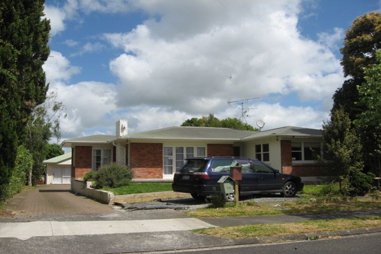 Photo of property in 1/8 Glenburn Place, Papakura, 2110