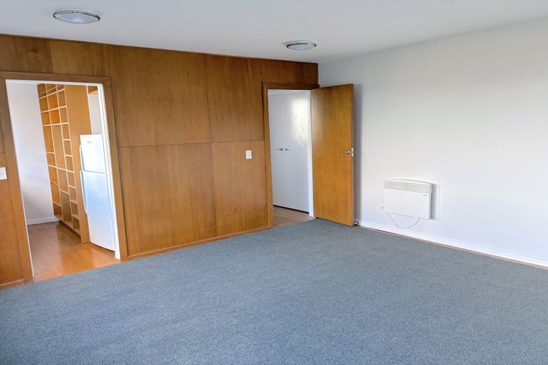 Photo of property in 69 Moana Road, Kelburn, Wellington, 6012