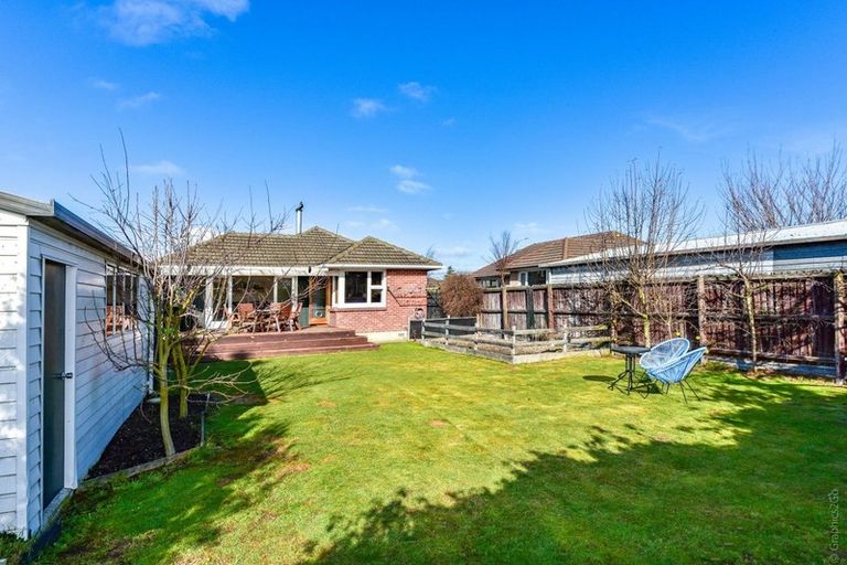 Photo of property in 90 Kendal Avenue, Burnside, Christchurch, 8053