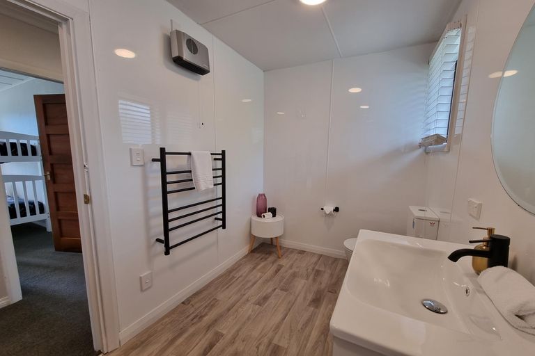 Photo of property in 34 Aorangi Crescent, Lake Tekapo, 7999