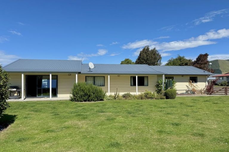 Photo of property in 9 Pitman Place, Waimate, 7924