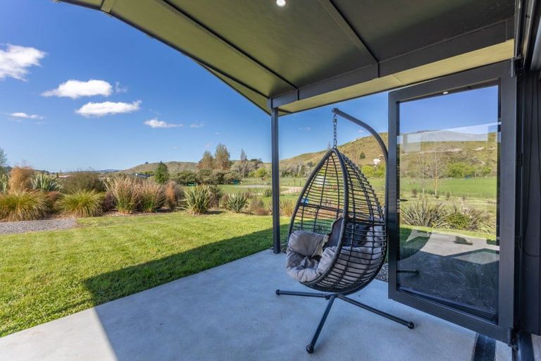 Photo of property in 40 River Road, Otane, Waipawa, 4271