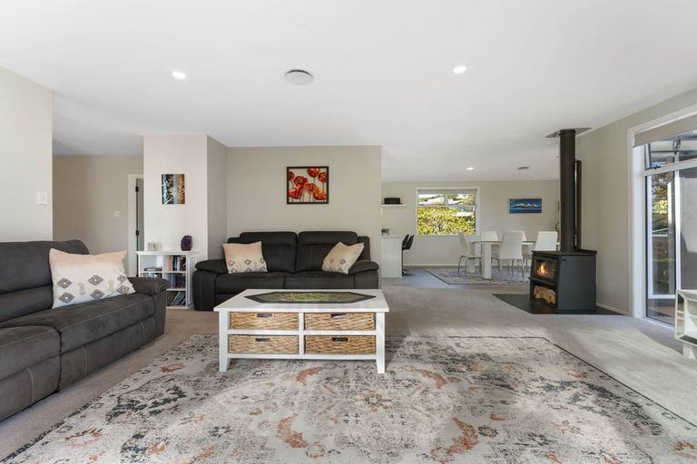 Photo of property in 15 Kurupae Road, Hilltop, Taupo, 3330