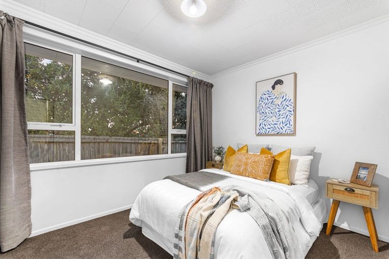 Photo of property in 9 Loreto Place, Hornby, Christchurch, 8042