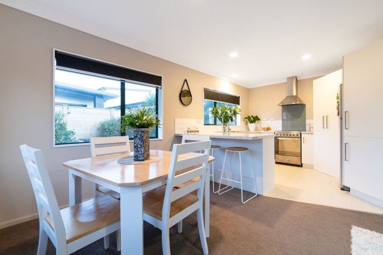 Photo of property in 47 Sandhurst Drive, Papamoa Beach, Papamoa, 3118
