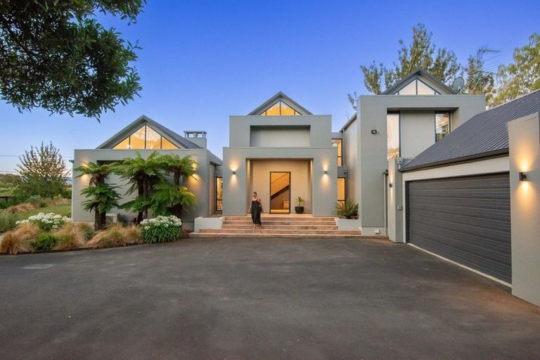 Photo of property in 105 Gladstone Road, Dalmore, Dunedin, 9010
