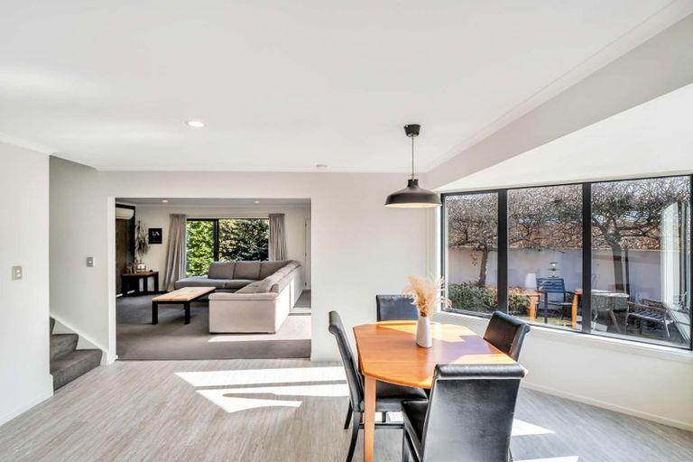 Photo of property in 3/48 Mcfaddens Road, St Albans, Christchurch, 8052