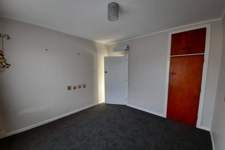 Photo of property in 32 Lewis Road, Pakuranga, Auckland, 2010