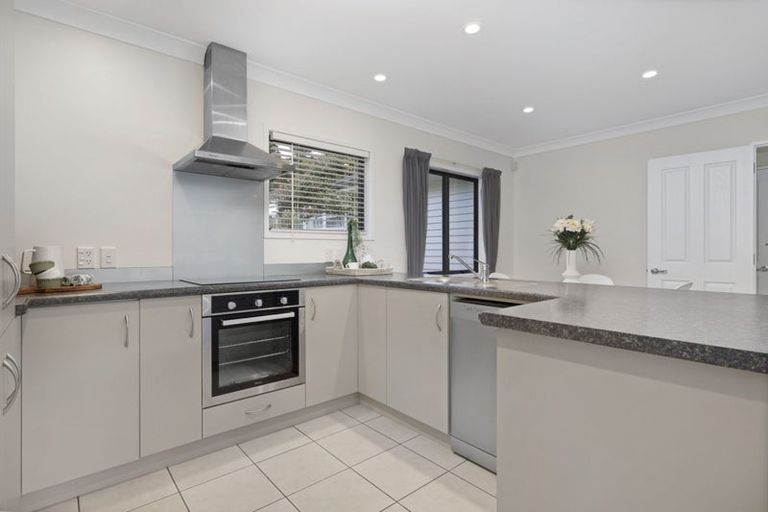 Photo of property in 316a Main Road, Tawa, Wellington, 5028