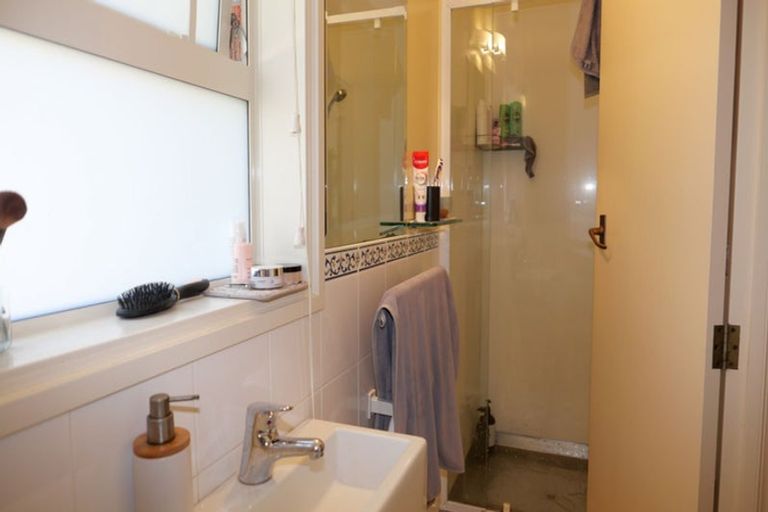 Photo of property in 8 Tui Crescent, Waikanae, 5036