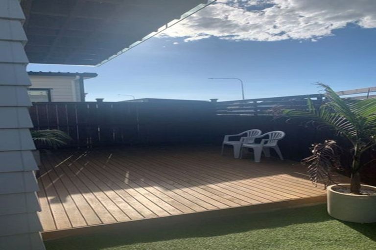 Photo of property in 10 Bliss Court, Takanini, 2110