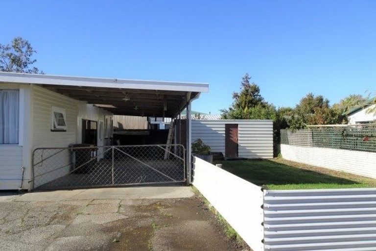 Photo of property in 129 Weld Street, Hokitika, 7810
