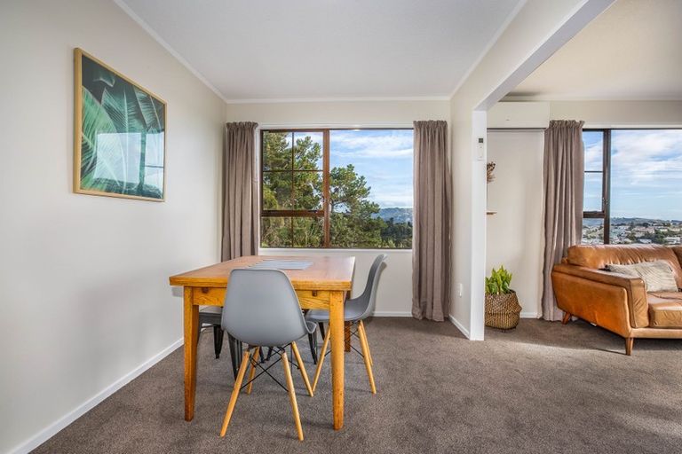 Photo of property in 25 Staysail Place, Whitby, Porirua, 5024