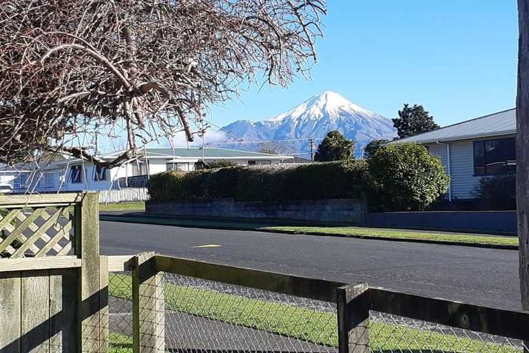 Photo of property in 23 Essex Street, Stratford, 4332