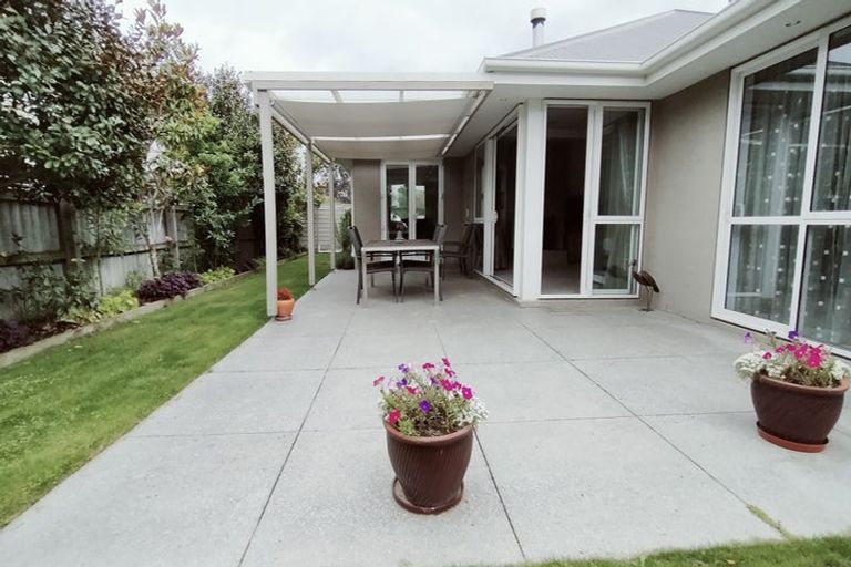 Photo of property in 35 Brookfield Drive, Northwood, Christchurch, 8051