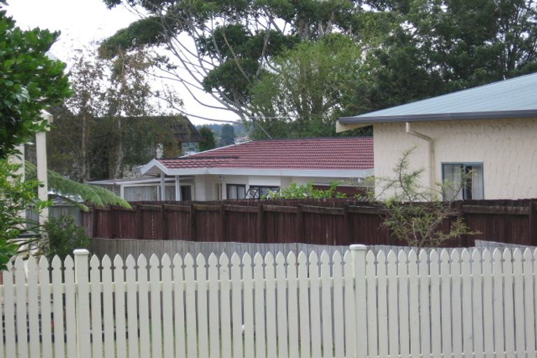 Photo of property in 13 Miro Street, New Lynn, Auckland, 0600
