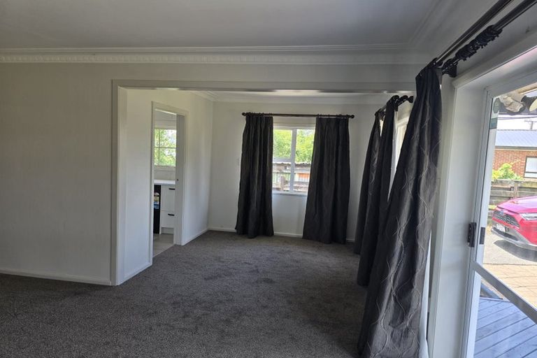 Photo of property in 1 Tawa Crescent, Manurewa, Auckland, 2102