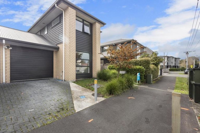 Photo of property in 54u1 Helena Road, Hillcrest, Hamilton, 3216