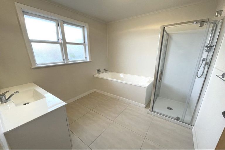 Photo of property in 139 Forrest Hill Road, Forrest Hill, Auckland, 0620