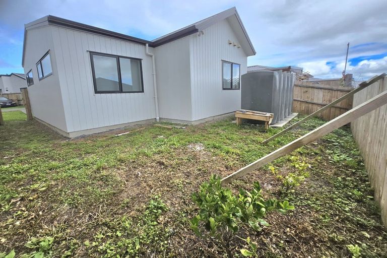Photo of property in 15 Rongomai Street, Helensville, 0800