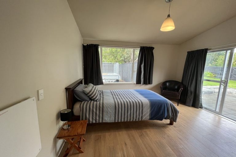 Photo of property in 8 Sunset Terrace, Waikanae Beach, Waikanae, 5036